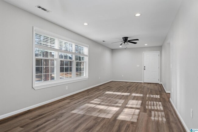 Building Photo - 2087 Montreat Cir