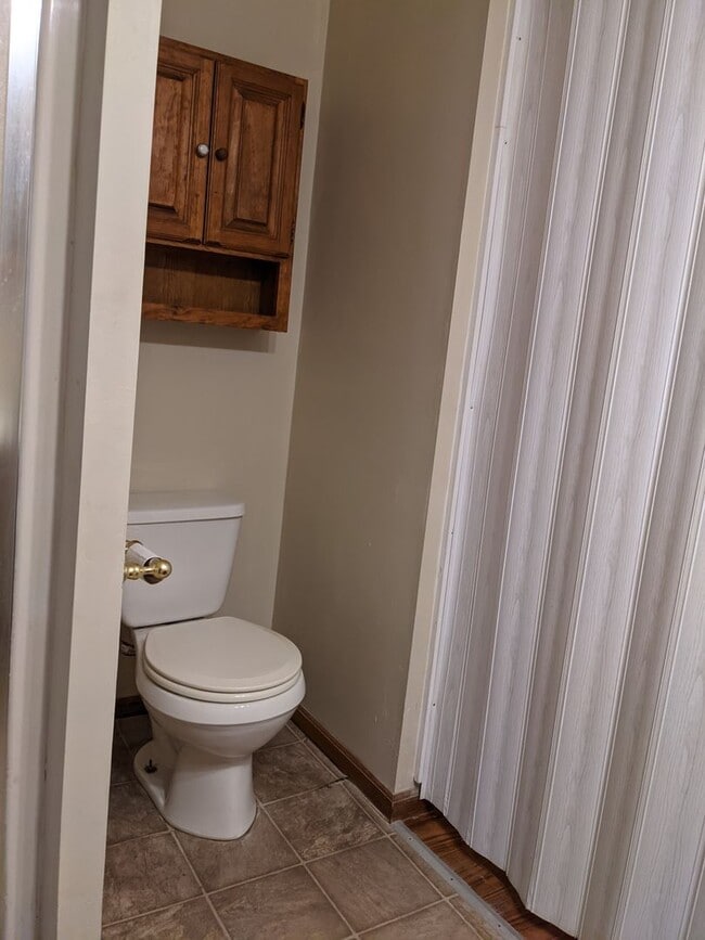 Building Photo - 4803 Appleton Ave