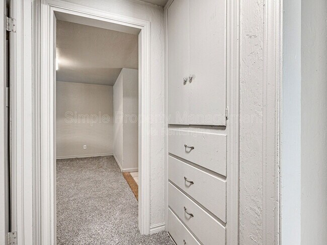 Building Photo - 1108 Mallard Dr
