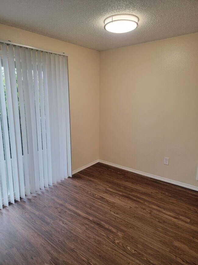 Interior Photo - Burien Place