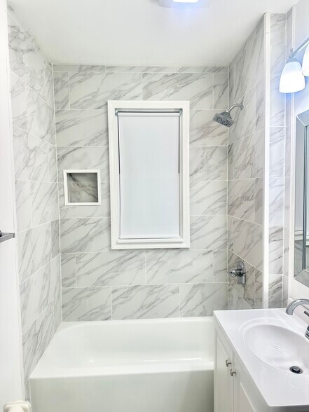 Building Photo - 67 Tremont Ave