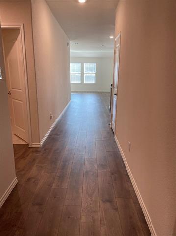 Building Photo - 708 English Dr