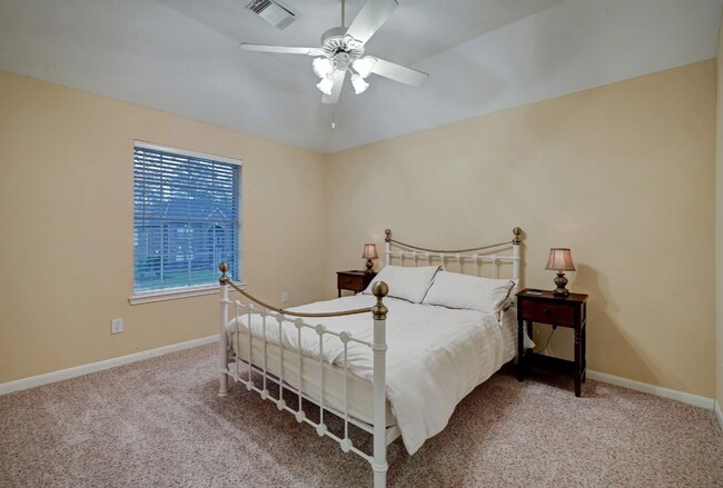 Building Photo - 7807 Allegro Dr