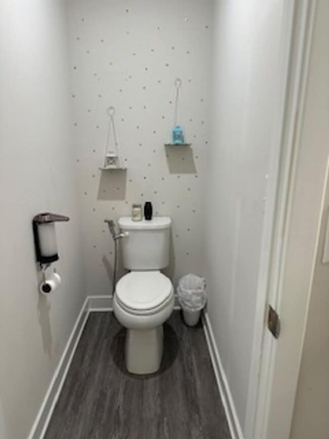 Building Photo - Chesapeake-Townhouse-Cardinal Meadows-3BR-2.5BA-1 Car Garage