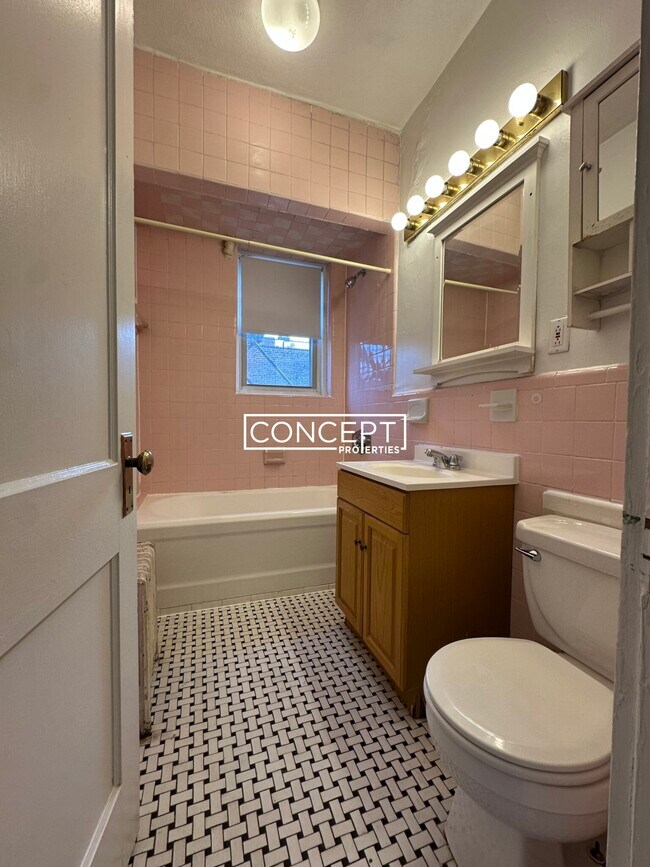 Building Photo - 1788 Beacon St