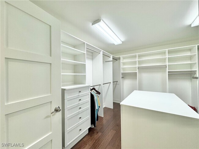 Building Photo - 4083 Belair Ln