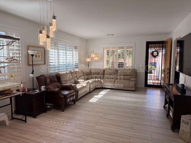 Building Photo - 3033 N 145th Ln