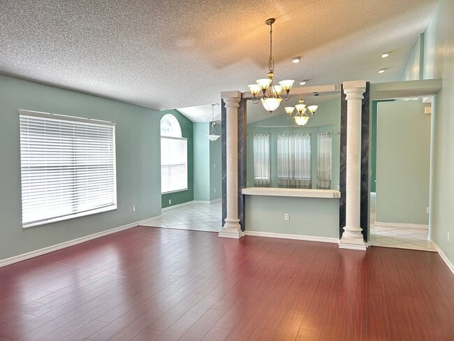 Building Photo - Amazing Dream Home with Water View and Pri...