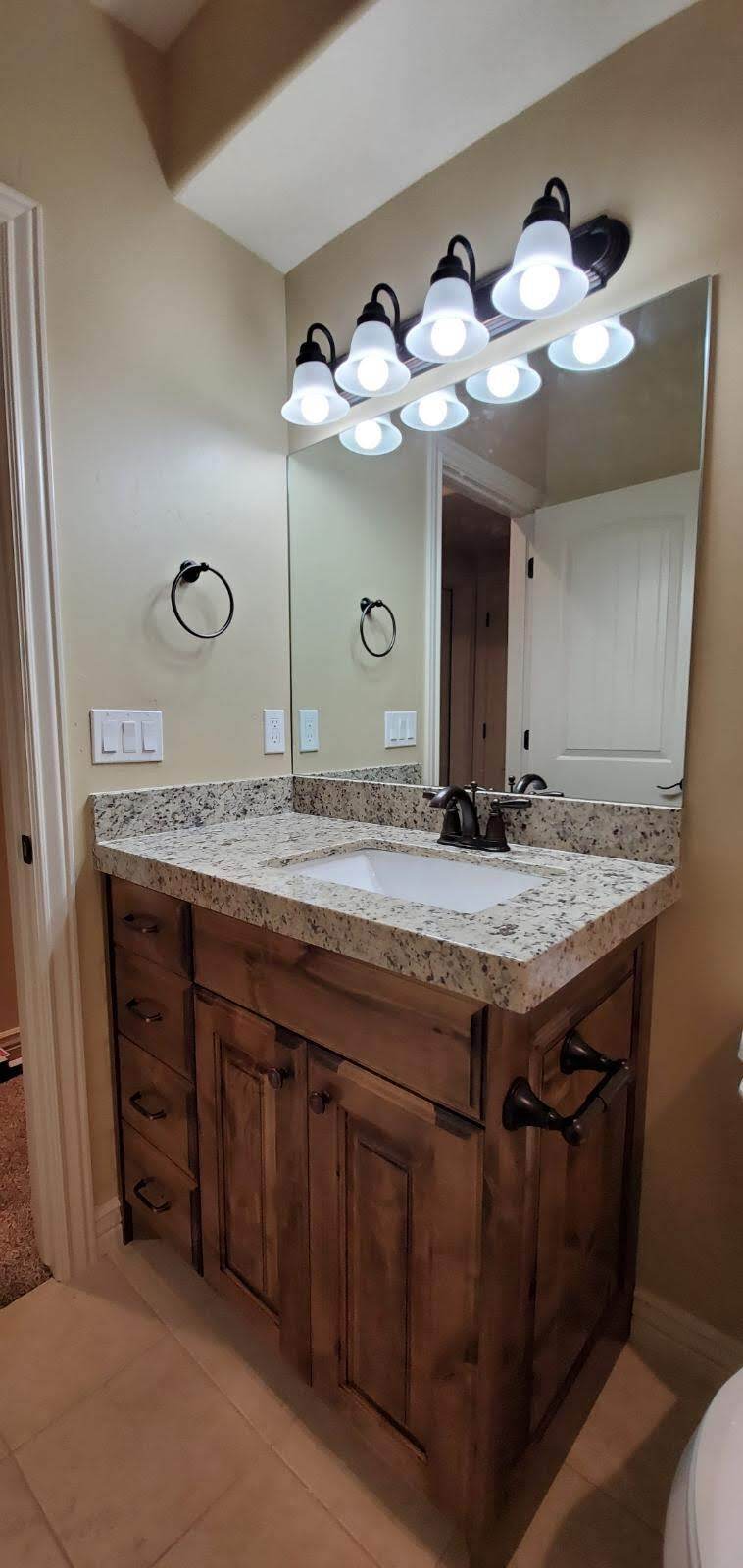 Building Photo - 3080 N CREST DR