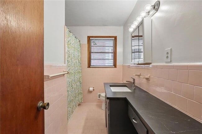 Building Photo - 282 Elmira Pl NE