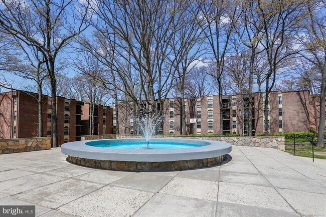 Building Photo - 3356 Woodburn Rd