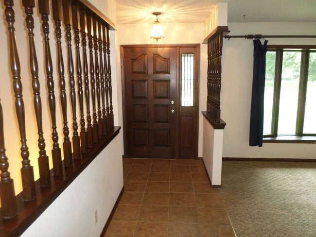 Building Photo - House on Browning available NOW