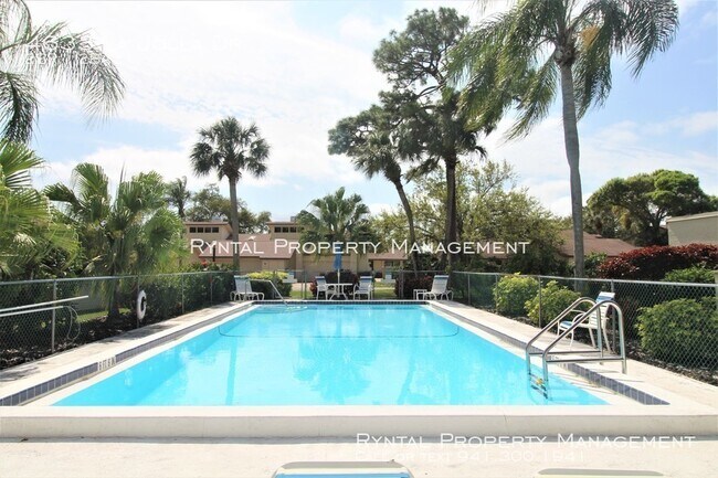 Building Photo - 4633 La Jolla Dr