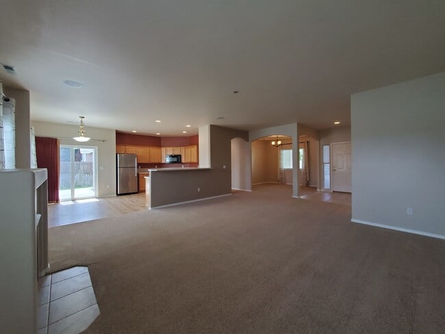 Building Photo - 1506 Desert Springs Ave