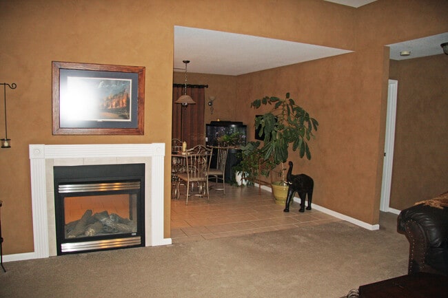 Building Photo - 4208 Brunswick Dr