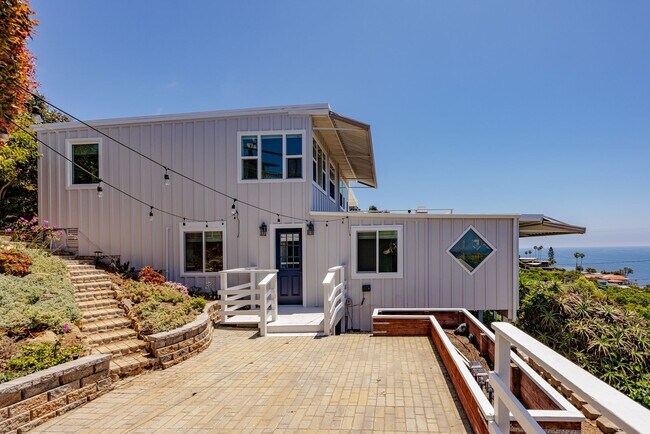 Building Photo - 2260 Crestview Dr