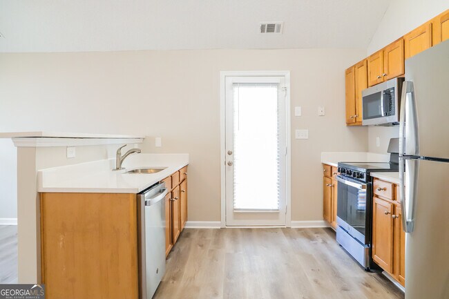 Building Photo - 4976 Wolfcreek View
