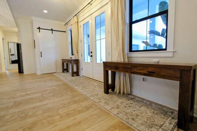 Building Photo - 3116 Pinot Way