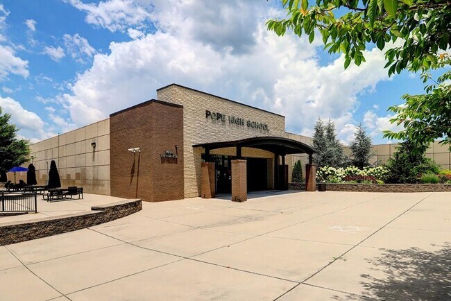 Building Photo - 2640 Tritt Ln