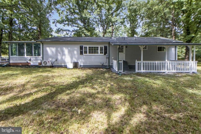 Building Photo - 1615 Truslow Rd