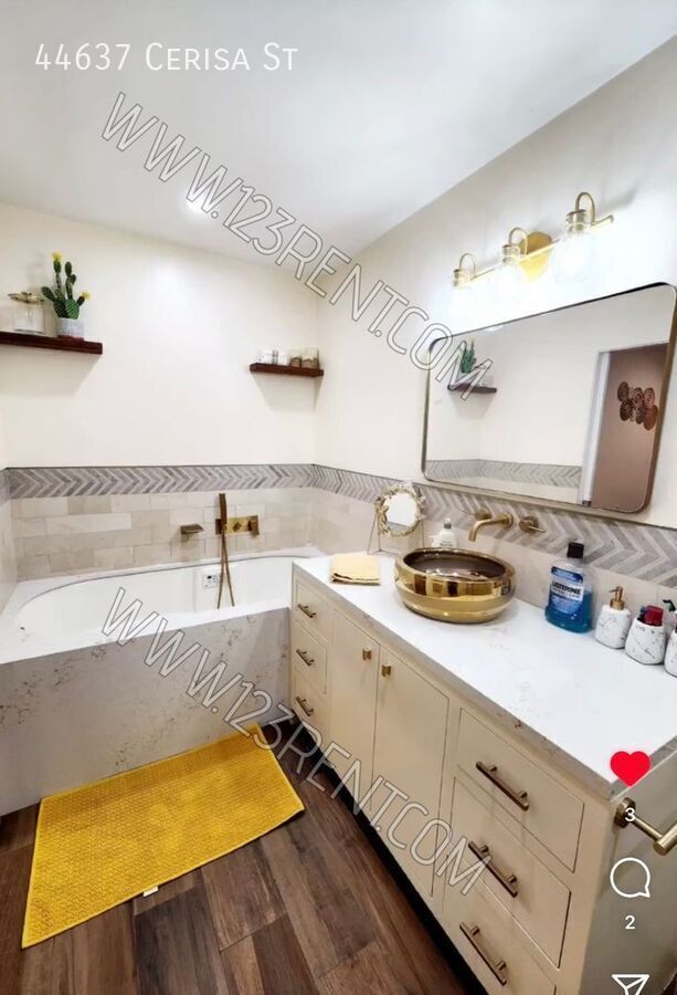 Building Photo - 44637 Cerisa St