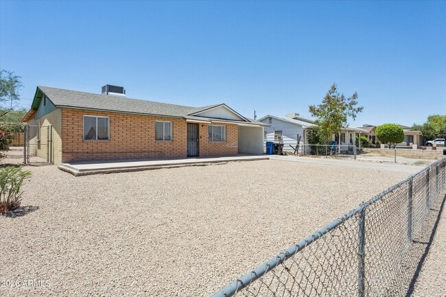 Building Photo - 735 E South Mountain Ave