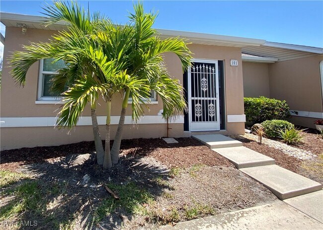 Building Photo - 16841 Sanibel Sunset Ct