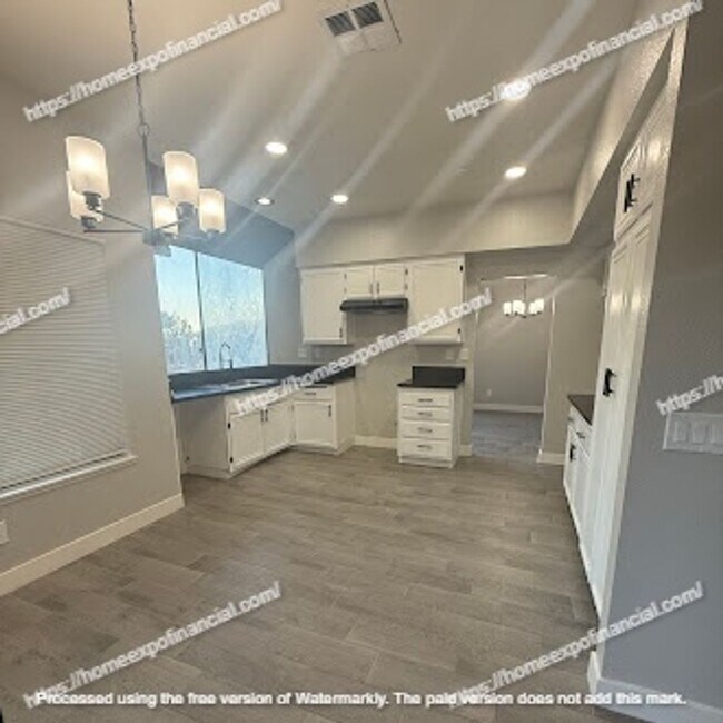 Building Photo - Nice Home For Rent