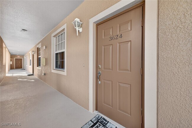 Building Photo - 9601 Spanish Moss Way