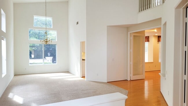 Building Photo - 12138 Wooded Vista Ln