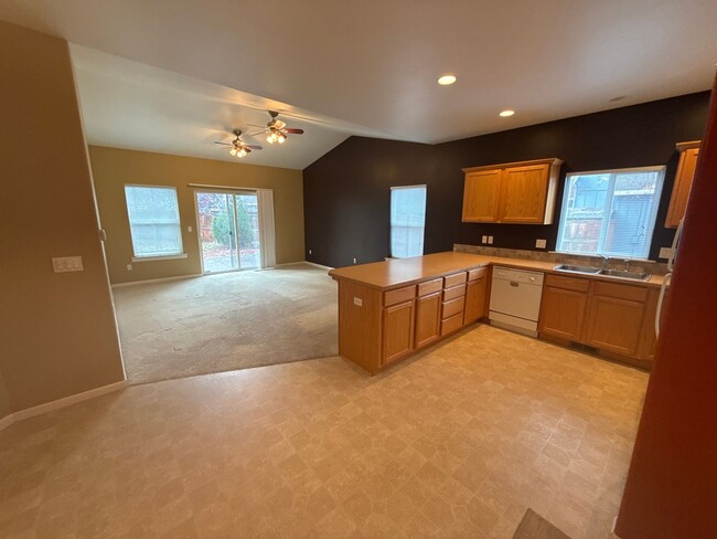 Building Photo - Pet Considered, East Bend 3 Bdrm, 2 Bath H...