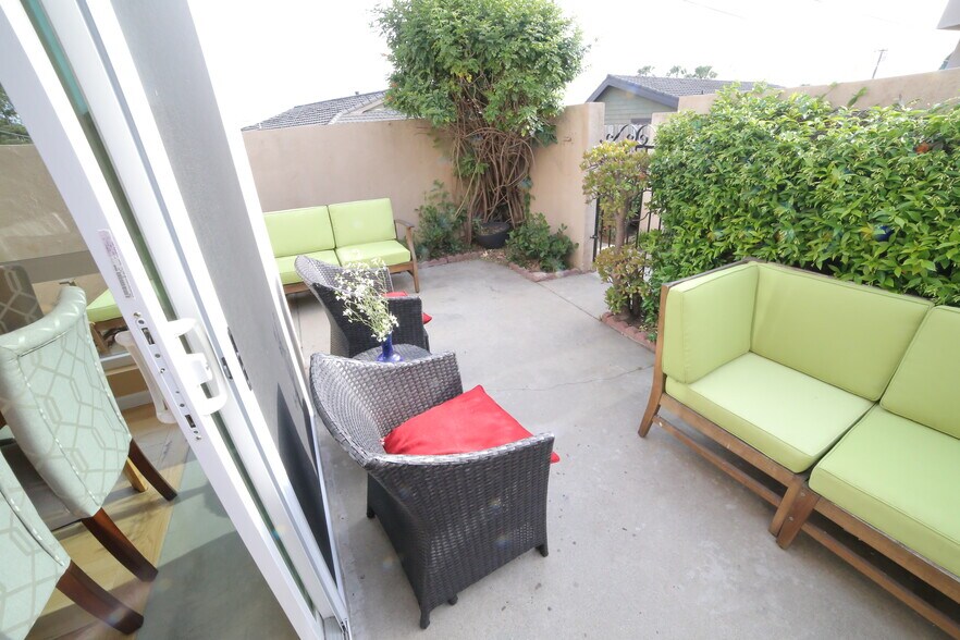 Patio - 3512 Del Amo Blvd