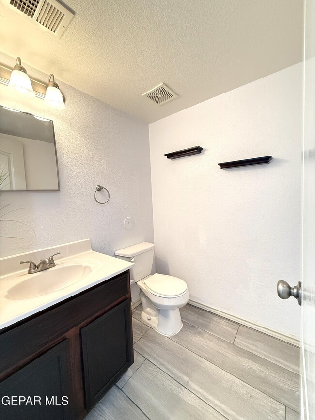 Building Photo - 11952 Mesquite Miel Dr