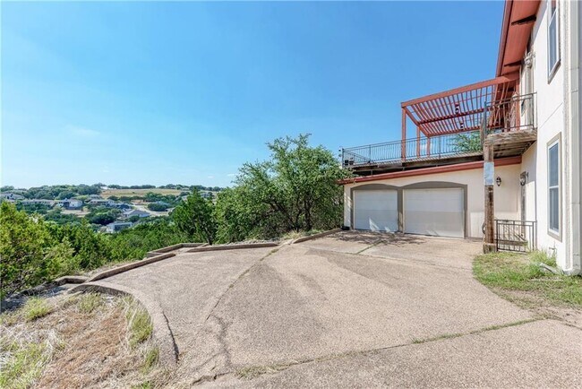 Building Photo - 3206 Constitution Dr