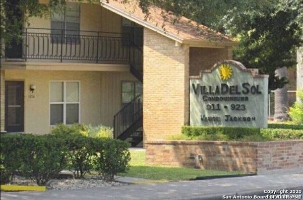 Building Photo - 911 Vance Jackson Rd