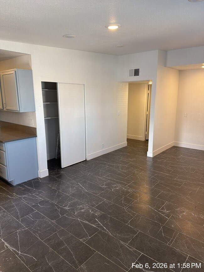 Building Photo - 2812 Richfield Blvd