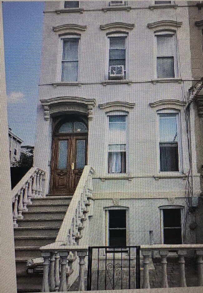 Building Photo - 262 Suydam Ave