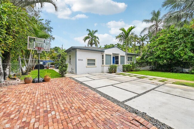 Building Photo - 5703 SW 83rd St