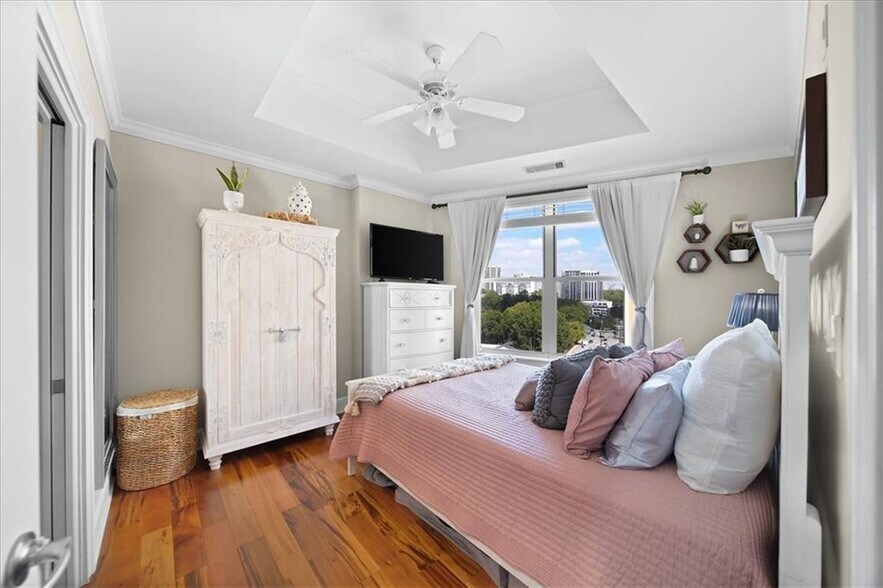 Building Photo - 2277 Peachtree Rd NE