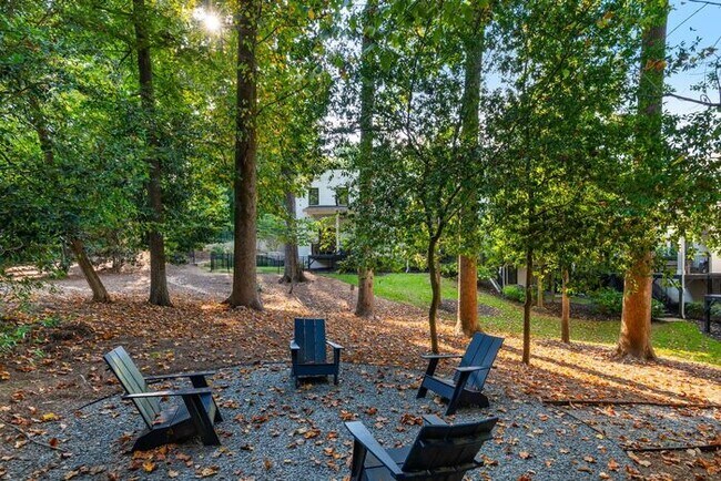 Building Photo - Welcome To The Sophia - Your Perfect Retreat in Historic Druid Hills!
