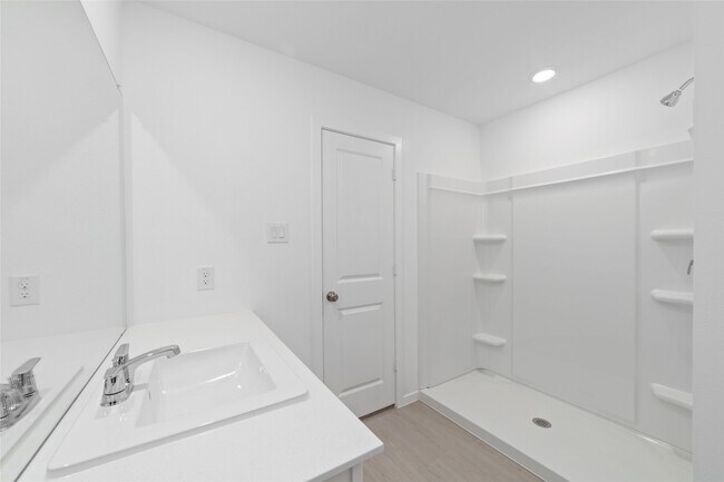 Building Photo - 3028 Huntersville Dr