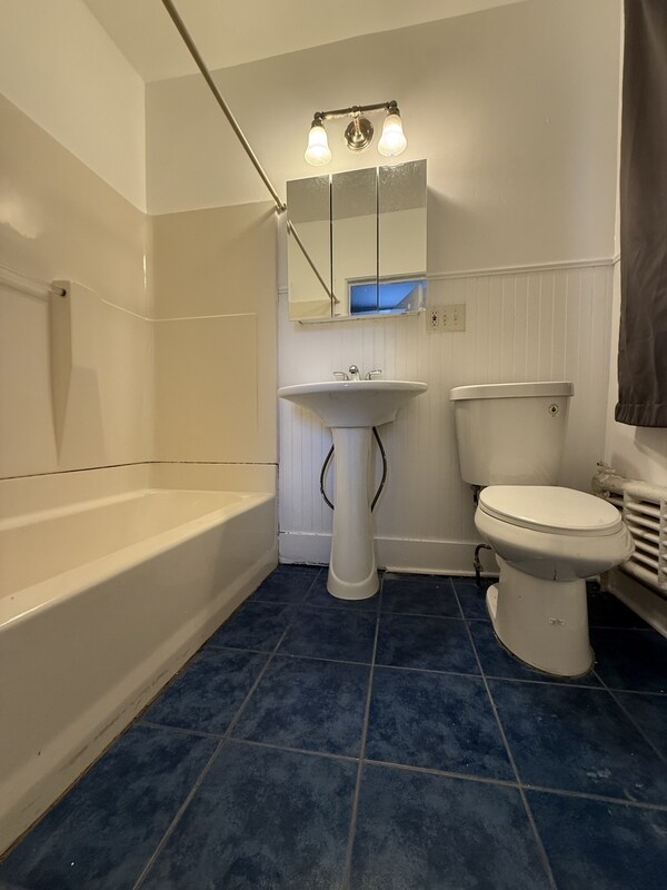 Building Photo - 526 Hamilton St