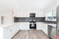 Building Photo - 3872 Bentley Ave