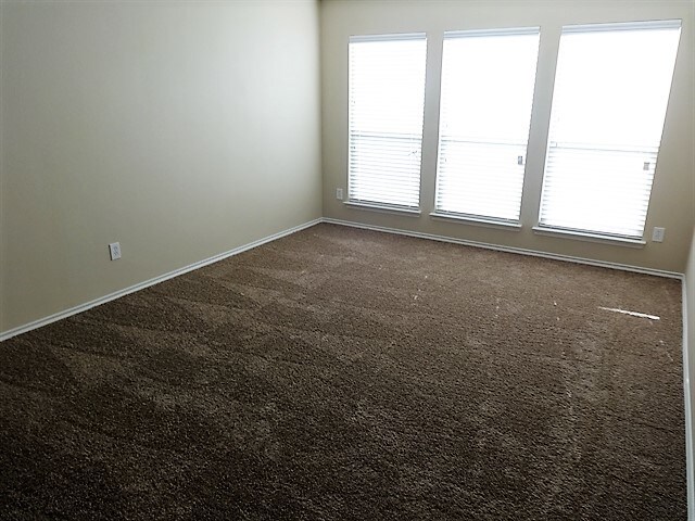 Building Photo - 2026 Wellington Pt