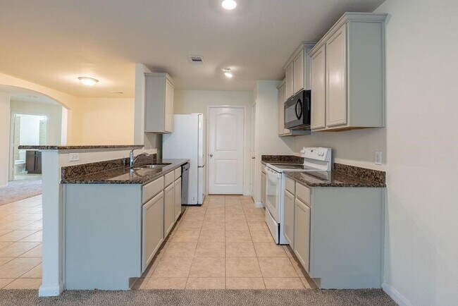 Building Photo - 22538 Cloverland Field Dr