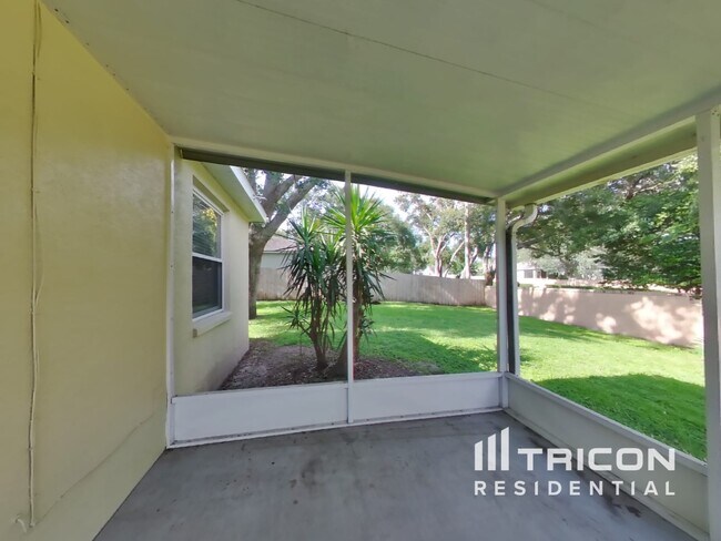 Building Photo - 715 Grand Canyon Dr