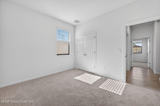 Building Photo - 830 Remington Green Dr SE