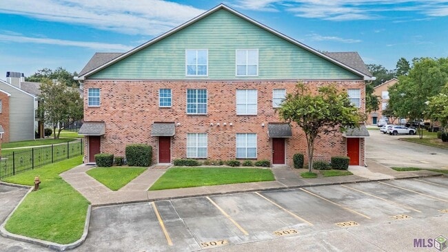 Building Photo - 4464 Highland Rd