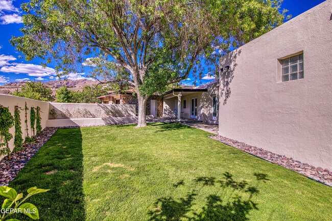 Building Photo - 1011 Madeline Dr