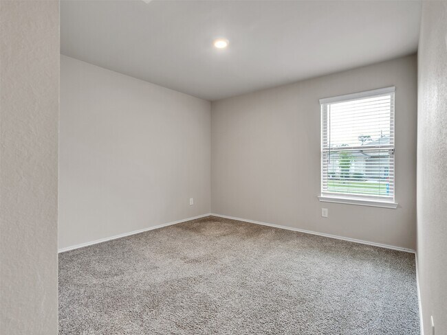 Building Photo - 2402 Ormes Forest Ln